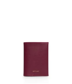 VOYAGE Vegan Passport Holder - Vintage -Fashion Clothing Store FW19 SVG Voyage Garnet 1