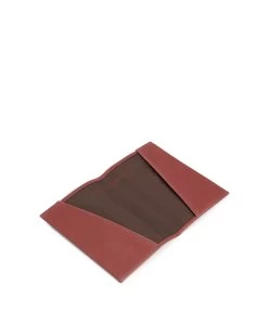 VOYAGE Vegan Passport Holder - Vintage -Fashion Clothing Store FW20 SVG Voyage Heirloom 4