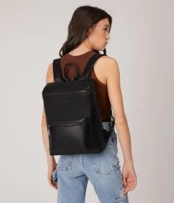 OSHIE Vegan Backpack - Dwell 22 OSHIE Vegan Backpack - Dwell -Fashion Clothing Store FW22 Dwell Oshie Chestnut 2 2
