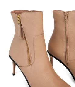 ALAIA Women's Vegan Boots 38 ALAIA Women's Vegan Boots -Fashion Clothing Store FW22 shoes Alaia blush 6