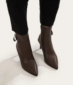 ALAIA Women's Vegan Boots 24 ALAIA Women's Vegan Boots -Fashion Clothing Store FW22 shoes alaia black 2 2