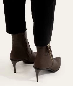 ALAIA Women's Vegan Boots 26 ALAIA Women's Vegan Boots -Fashion Clothing Store FW22 shoes alaia black 2 4
