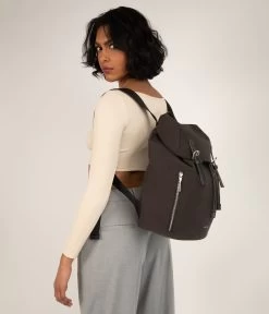 THEO Vegan Backpack - Canvas -Fashion Clothing Store FW23 Canvas Theo CHILI 2 2