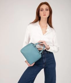 ATHENA Small Vegan Satchel - Sol -Fashion Clothing Store FW23 Sol Athena canal 2 2