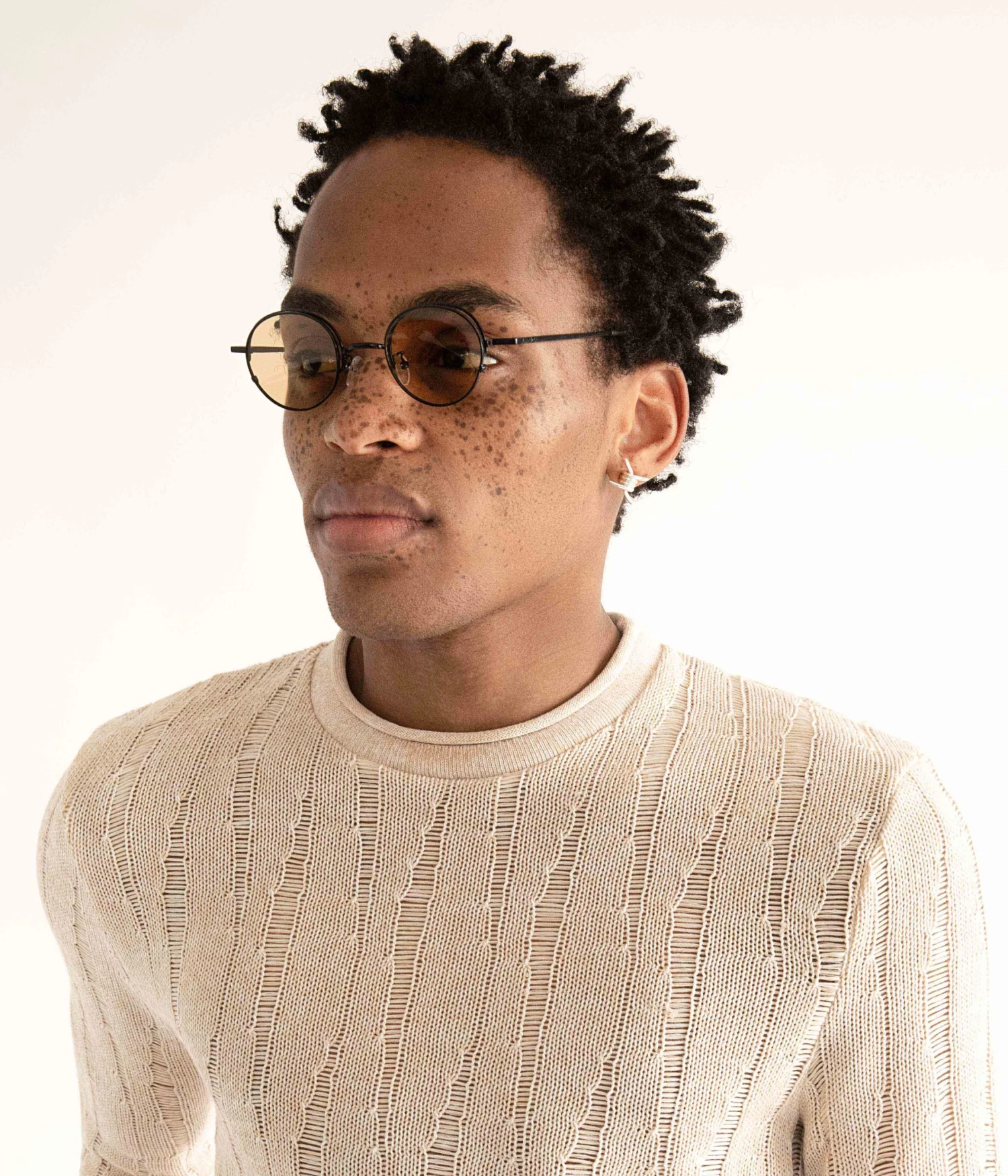 EDDON Small Round Sunglasses 6 EDDON Small Round Sunglasses - Image 4