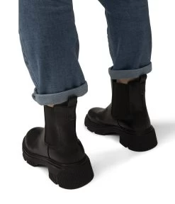 TAYLA Women's Vegan Chelsea Boots 21 TAYLA Women's Vegan Chelsea Boots -Fashion Clothing Store FW23 shoes Tayla Offwhite 2 2