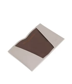 VOYAGE Vegan Passport Holder - Vintage -Fashion Clothing Store SS20 SVG Voyage Pearl 4