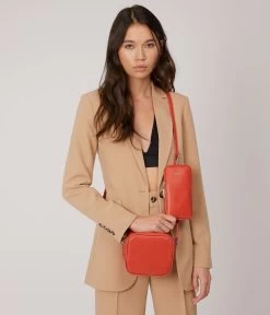 SWAE Vegan Crossbody Bag - Vintage 29 SWAE Vegan Crossbody Bag - Vintage -Fashion Clothing Store SS22 Vintage Swae oasis 2