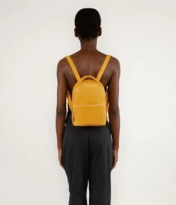 CAROSM Small Vegan Backpack - Sol -Fashion Clothing Store SS23 sol Carosm citrine 2 2