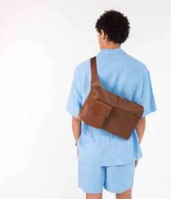 TREY Vegan Sling Bag - Vintage 24 TREY Vegan Sling Bag - Vintage -Fashion Clothing Store SS24 vintage Trey chili 2 1